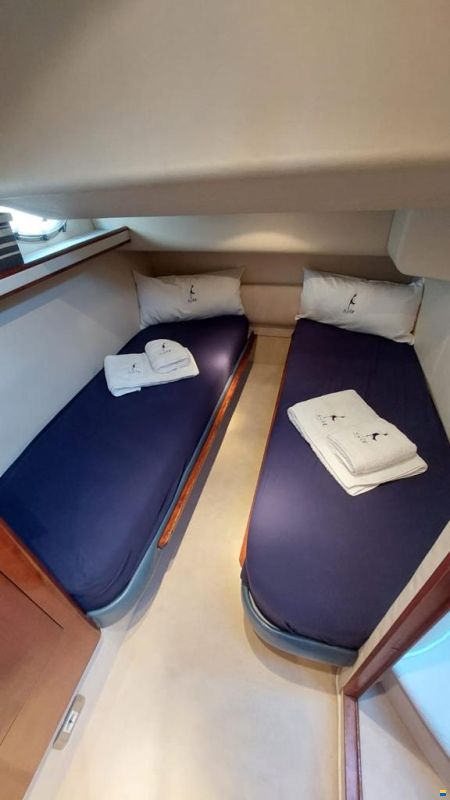 Fairline Phantom 42