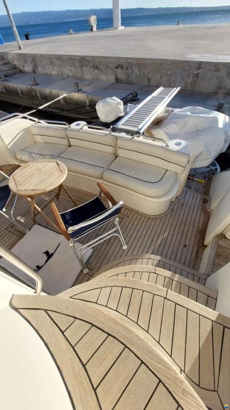 Fairline Phantom 42