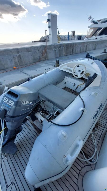 Fairline Phantom 42