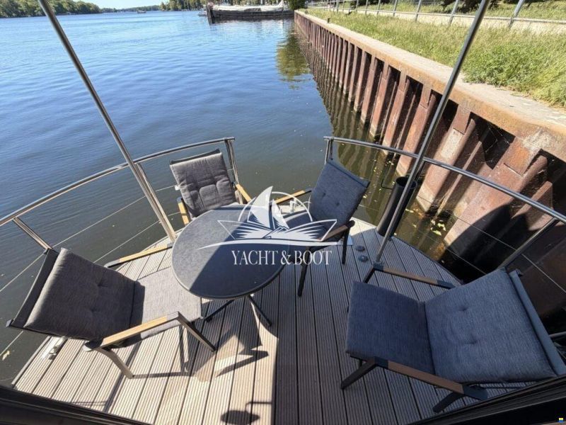 Nautilus Nautiki Maxi
