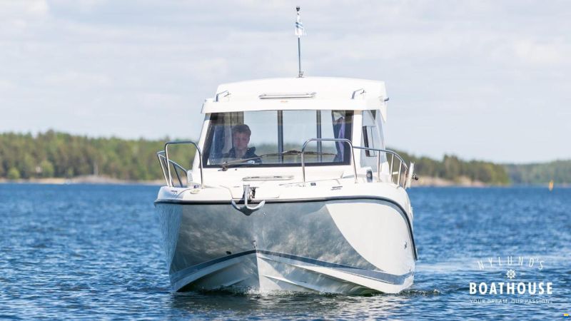 Quicksilver Activ 675 Weekend
