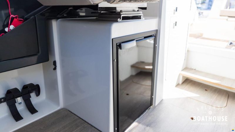 Quicksilver Activ 675 Weekend