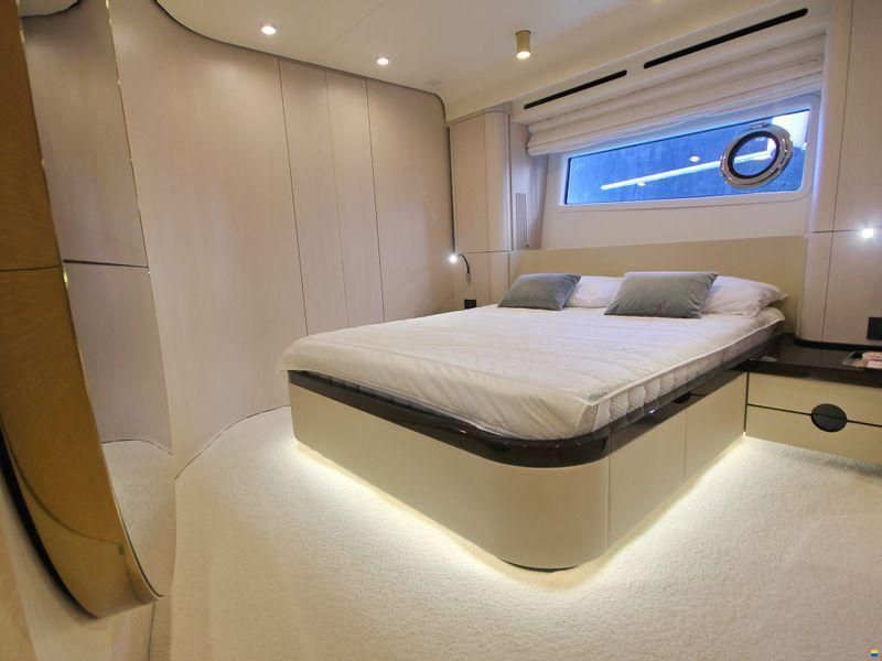 Azimut Yacht 78