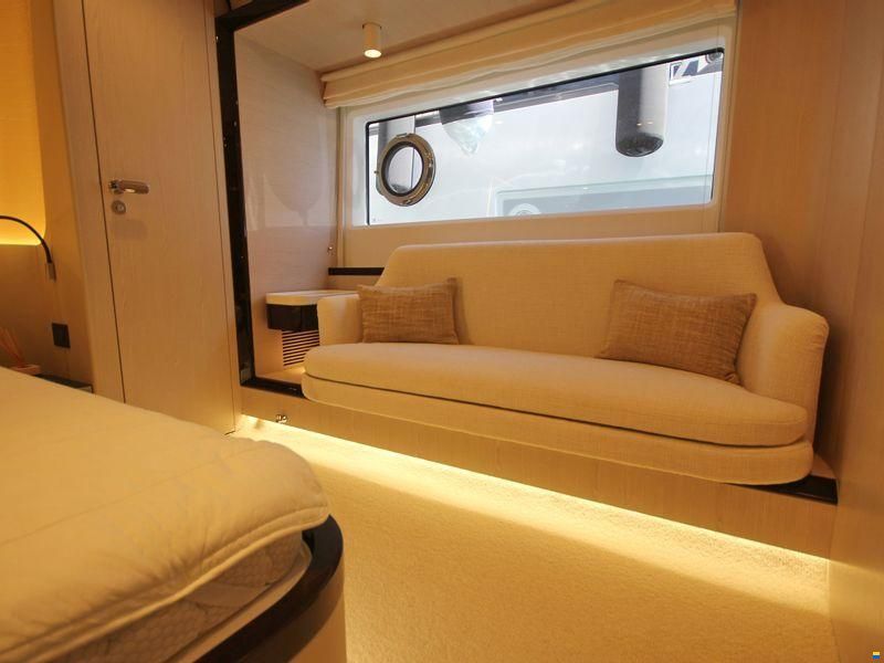 Azimut Yacht 78