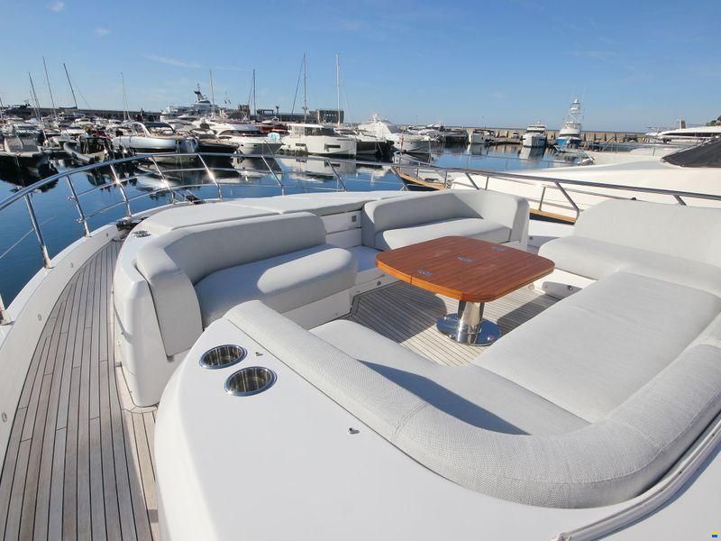 Azimut Yacht 78
