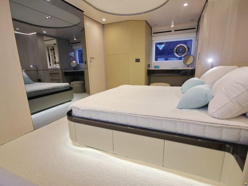 Azimut Yacht 78
