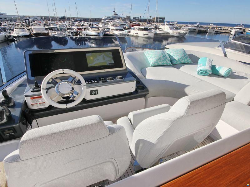 Azimut Yacht 78