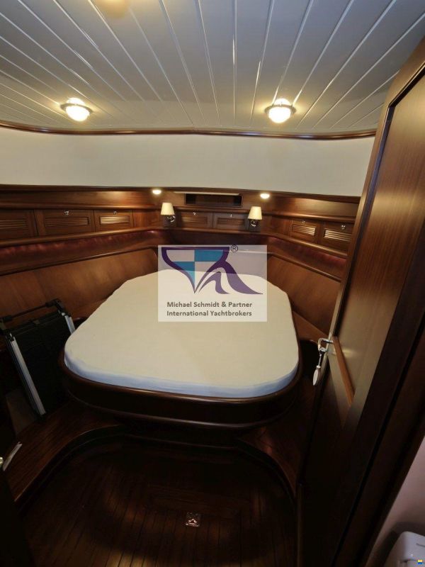 Rapsody 48 Offshore