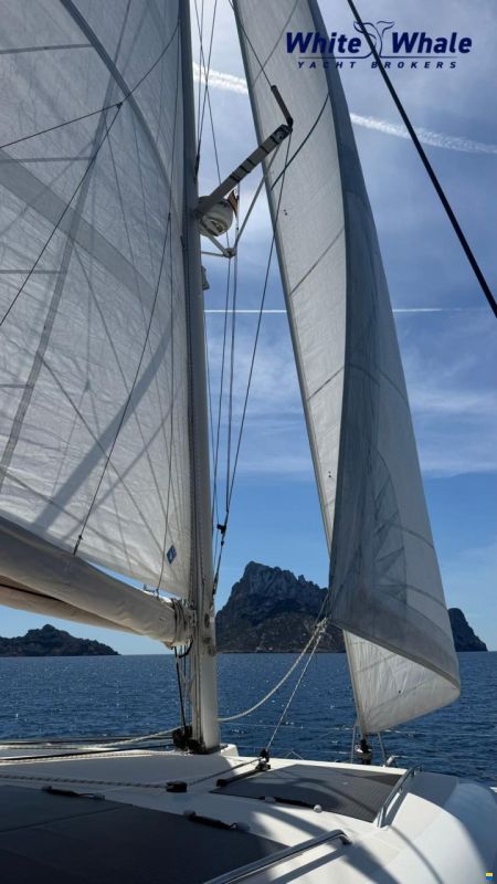 Lagoon 400