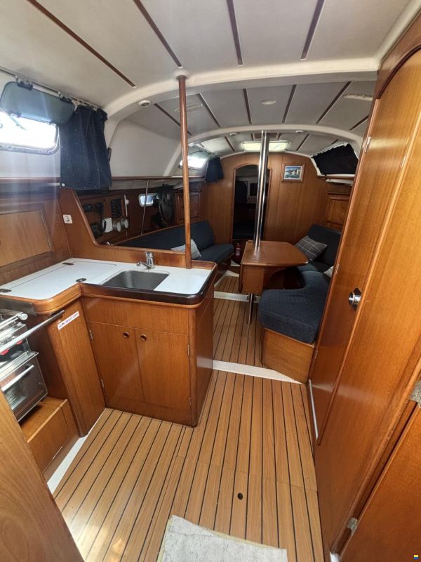 Beneteau Oceanis 331