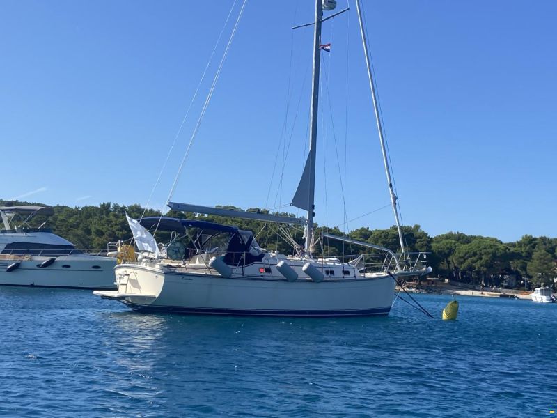 Island Packet Estero
