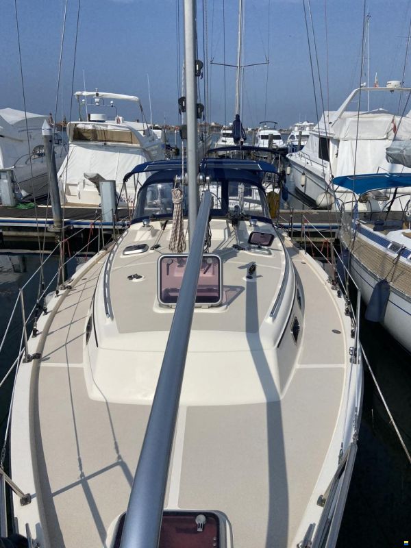 Island Packet Estero