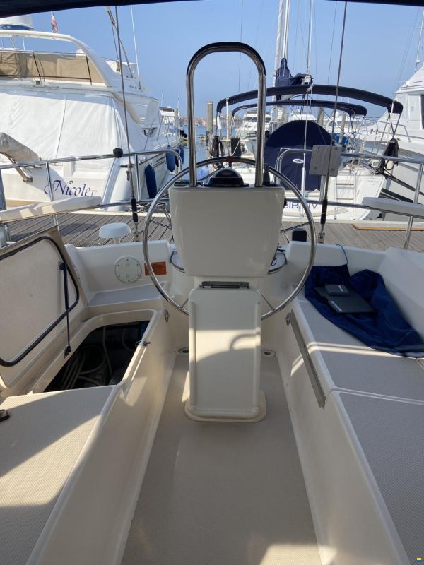 Island Packet Estero