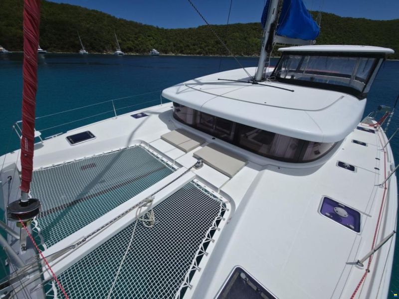 Lagoon 42