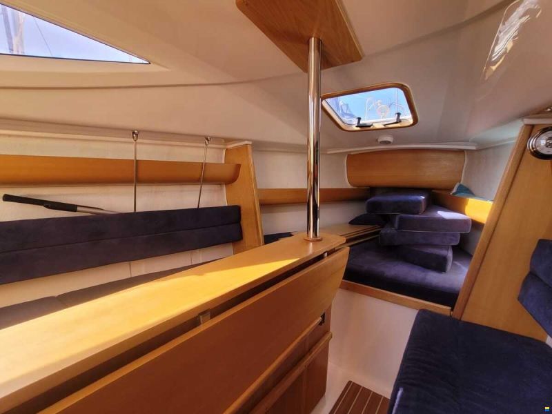 Maxus 24