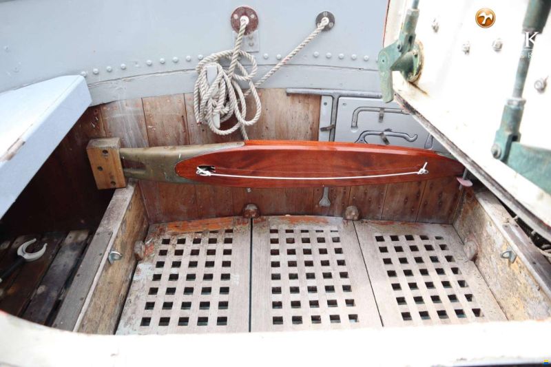 Waarschip 1076 Custom