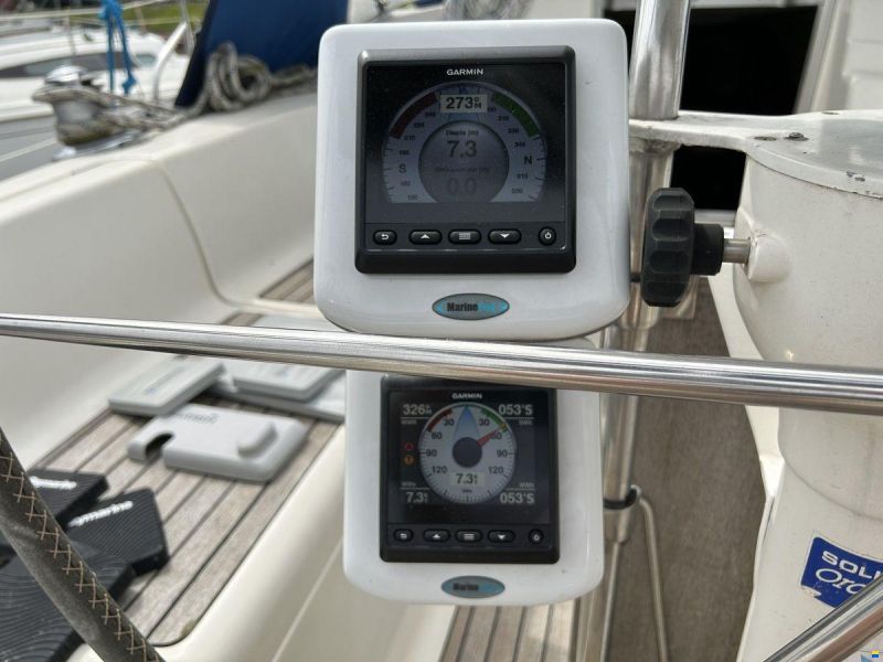 Bavaria 37