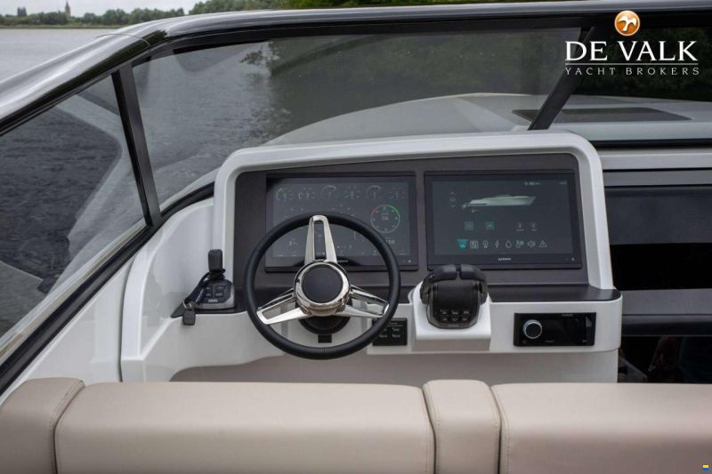 Reborn 40 R Cabin
