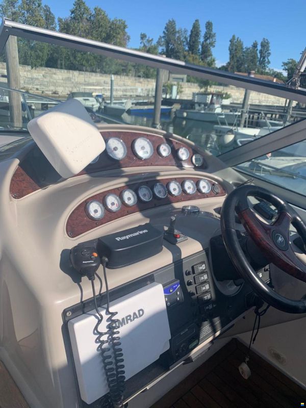Monterey 322 Cruiser