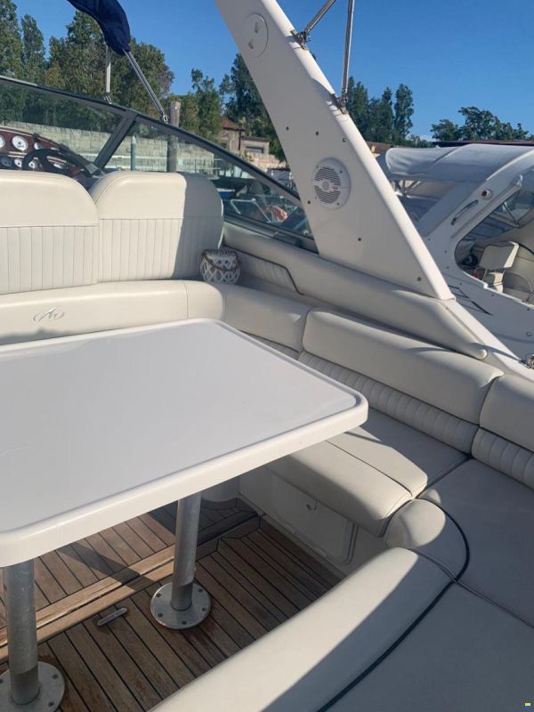 Monterey 322 Cruiser