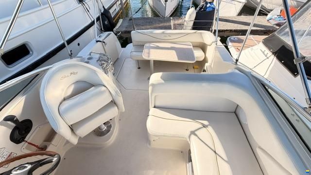 Sea Ray 240 DA