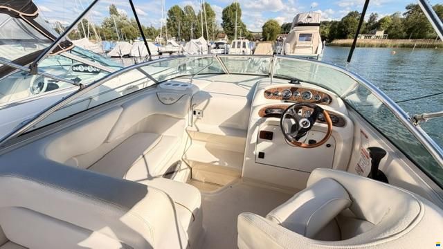 Sea Ray 240 DA