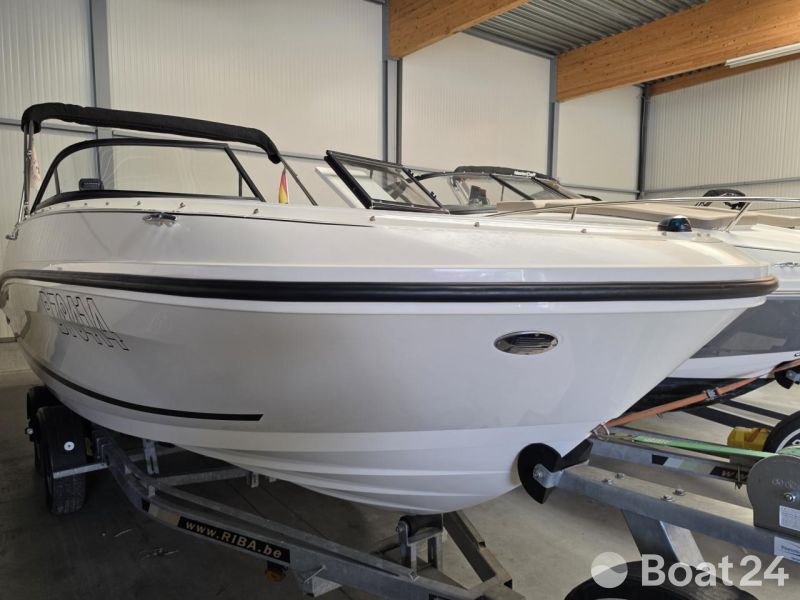 Bayliner VR6