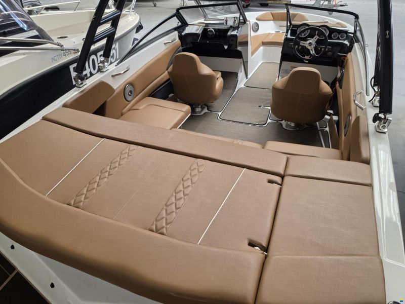 Glastron GT 205