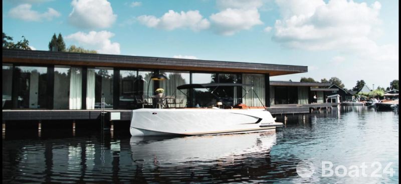 Admiraal Luxury Alu'tender 77