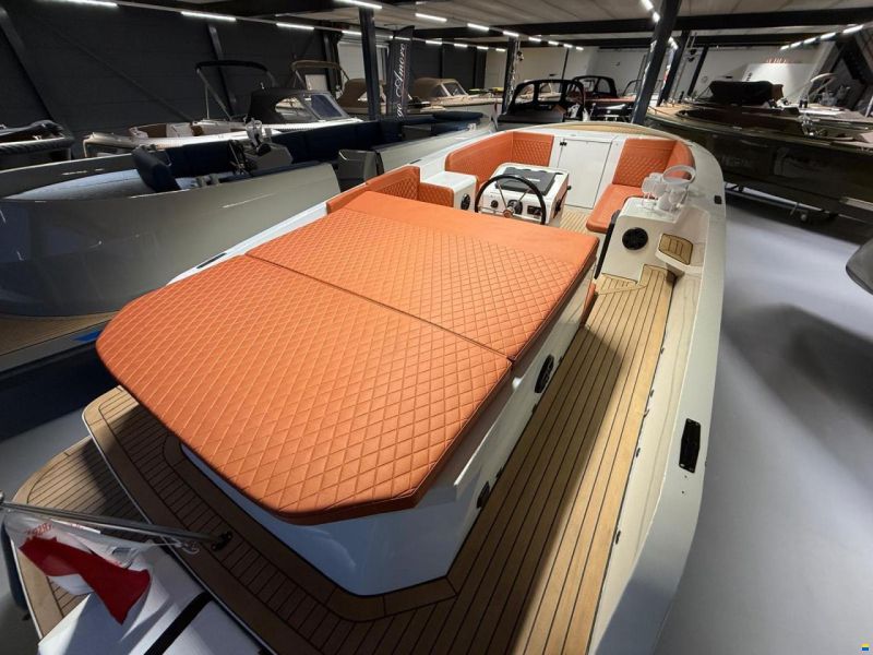 Admiraal Luxury Alu'tender 77