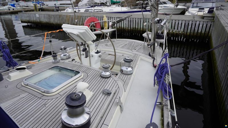 Hallberg-Rassy 49