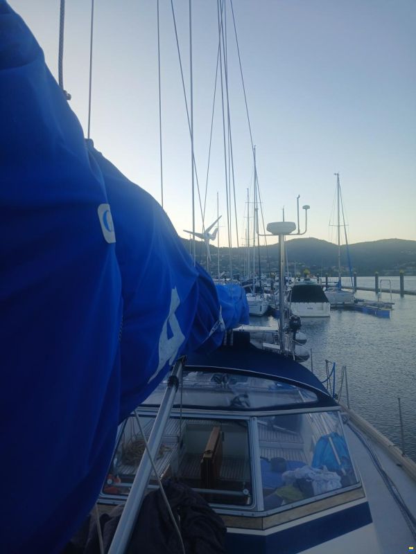 Hallberg-Rassy 49