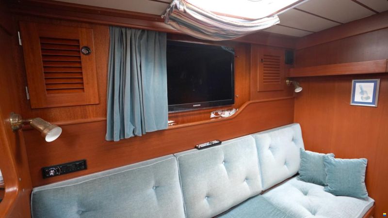 Hallberg-Rassy 49