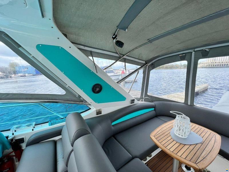 Sealine S38 "Open"