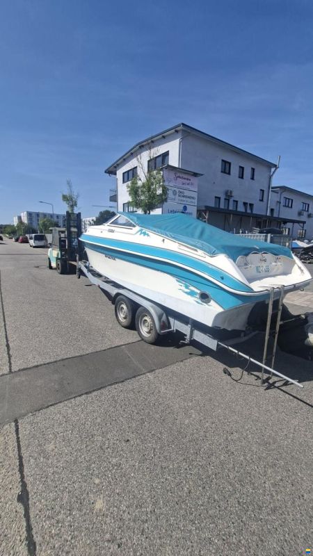 Aquatron 2350 DAYCRUISER