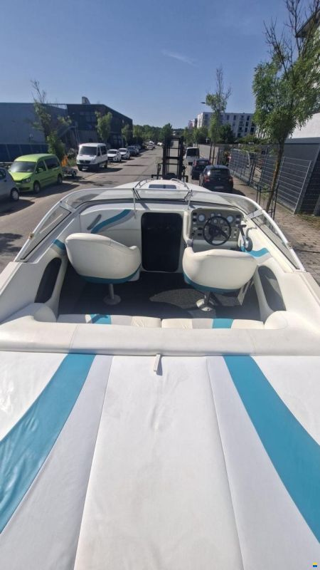 Aquatron 2350 DAYCRUISER