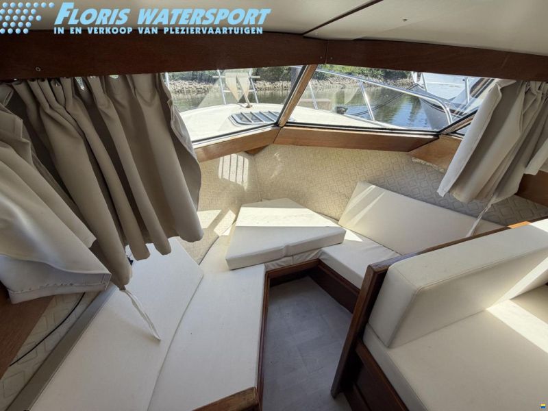 Marco Yachts 810