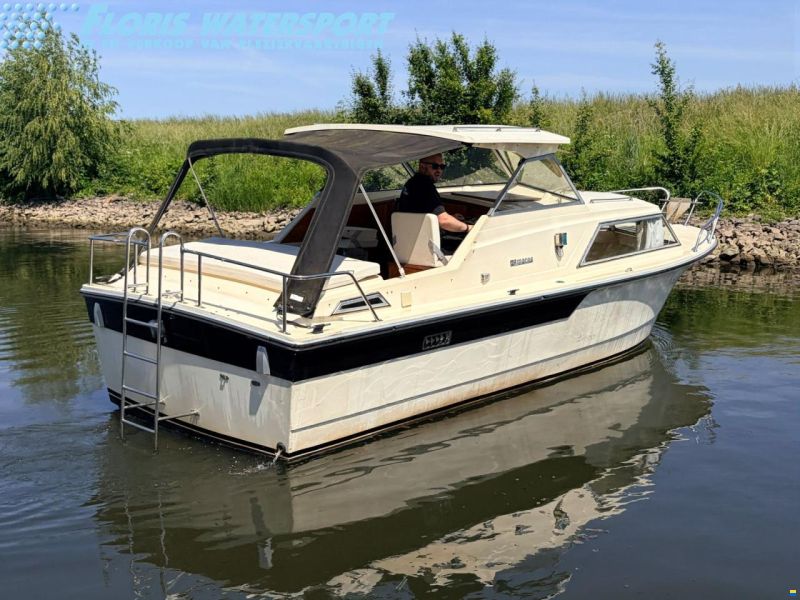 Marco Yachts 810