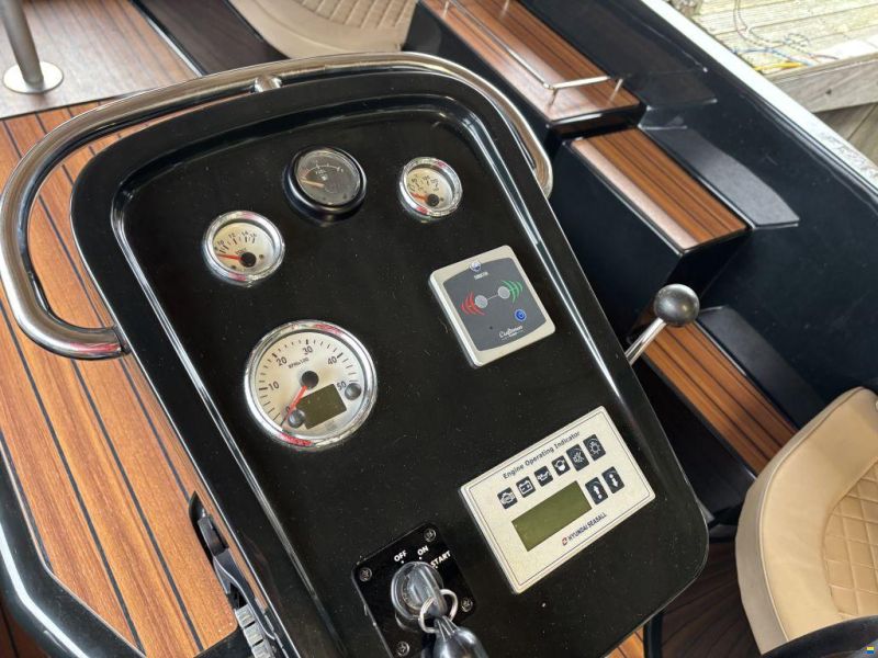 Primeur 700 Tender