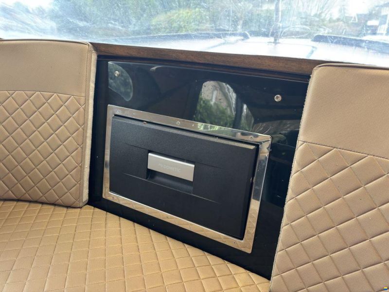 Primeur 700 Tender