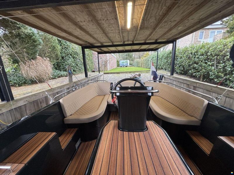 Primeur 700 Tender