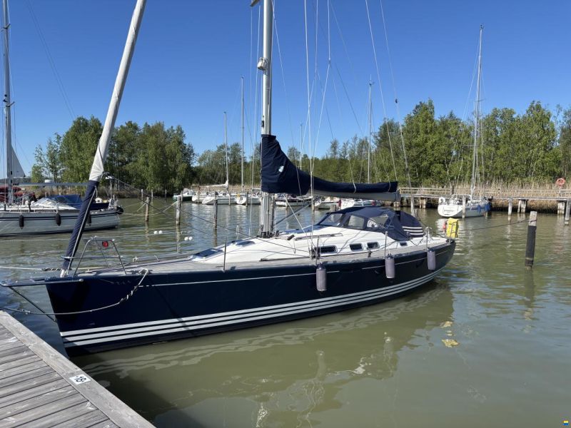 X-Yachts X-37
