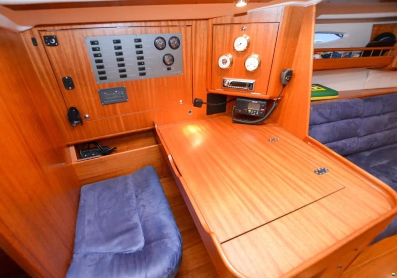 X-Yachts X-37
