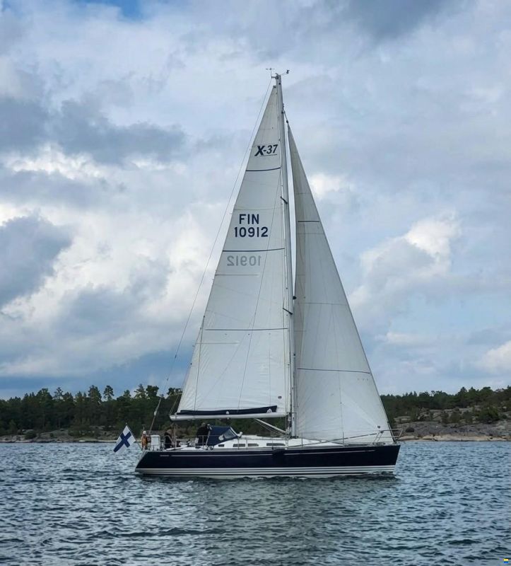 X-Yachts X-37