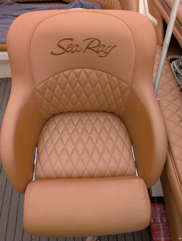 Sea Ray 230 Signature