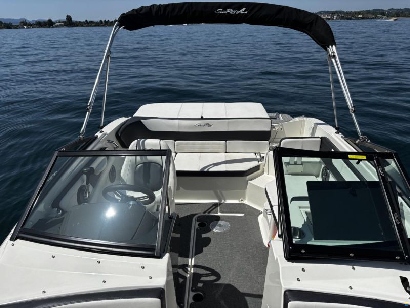 Sea Ray 19 SPXE