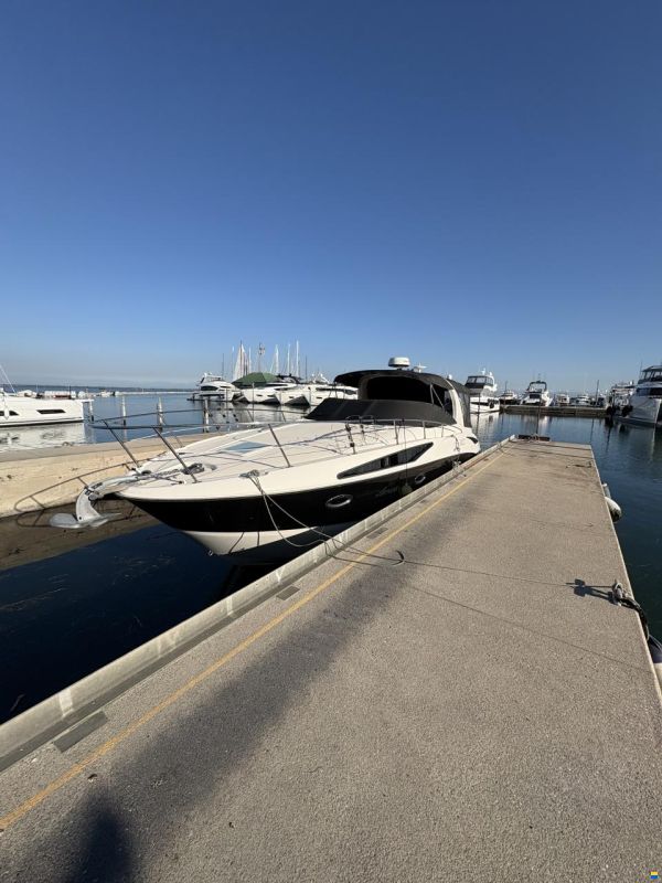 Bayliner 325 SB