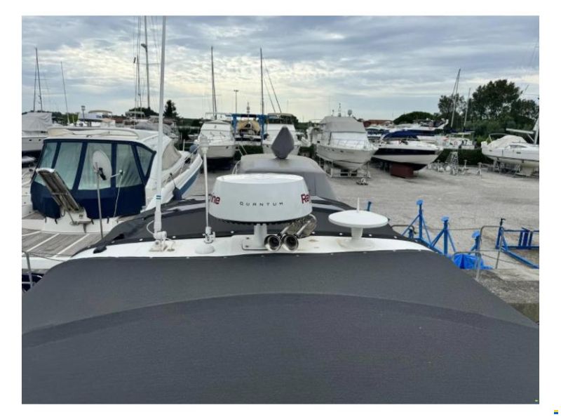 Bayliner 325 SB