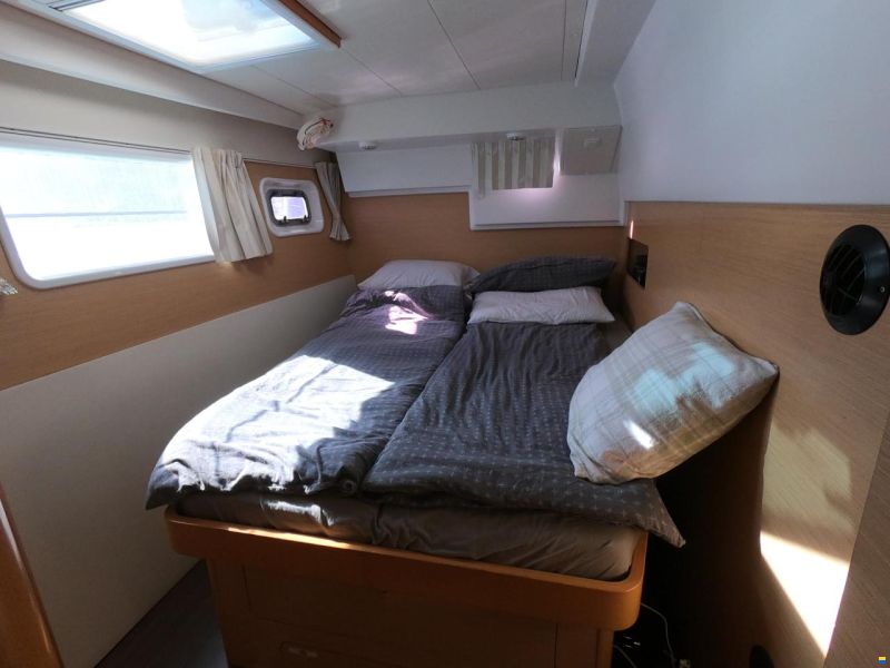 Lagoon 400
