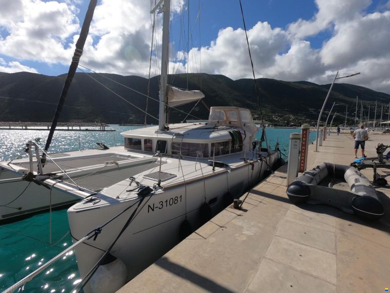 Lagoon 400